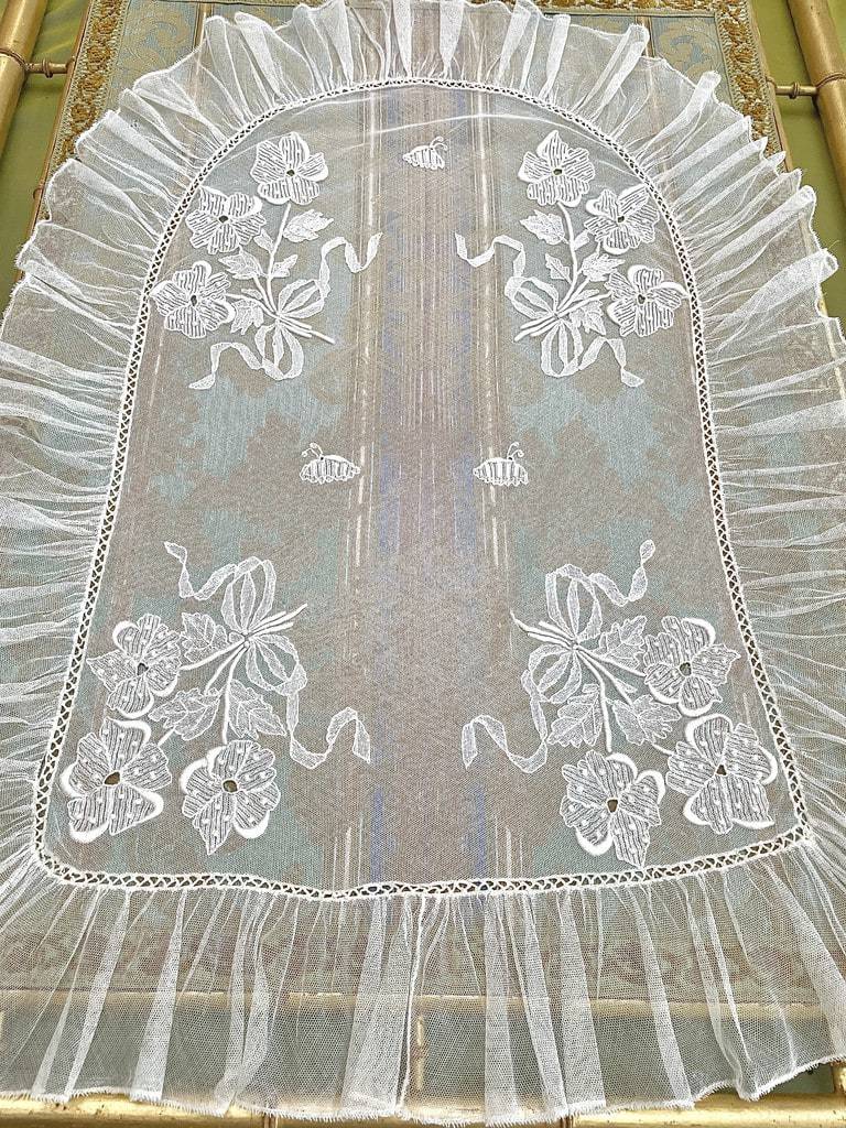 linge-bebe-berceau-dessus-de-landeau-ancien-tulle-de-coton-brode-application-antiquite-brocante