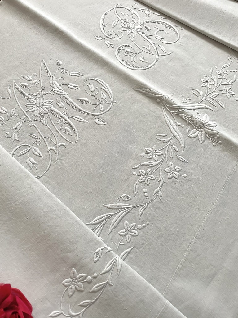drap-lin-monogramme-mb-broderie-blanche-trousseau-xixeme-19eme-linge-ancien-antiquite-brocante