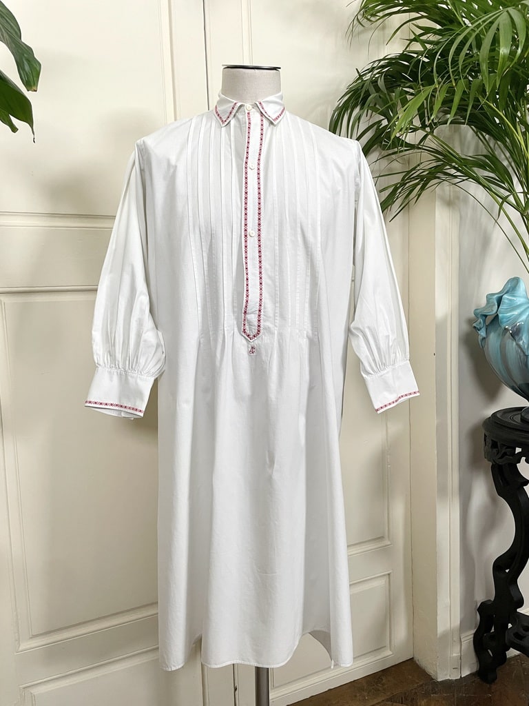 chemise-de-nuit-grand-pere-liquette-homme-linge-ancien-coton-percale-broderie-rouge-col-pointe-antiquite-brocante