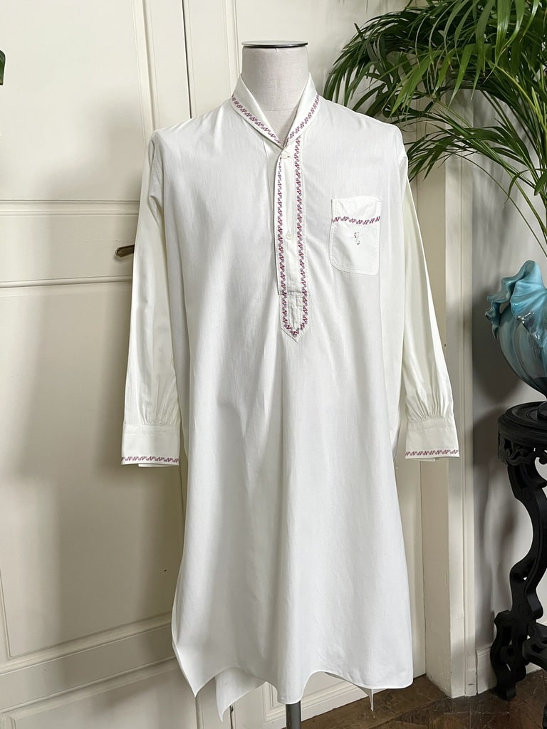 chemise-de-nuit-homme-pyjama-coton-blanc-broderie-rouge-poche-monogramme-linge-ancien-français-antiquite-brocante-fait-main
