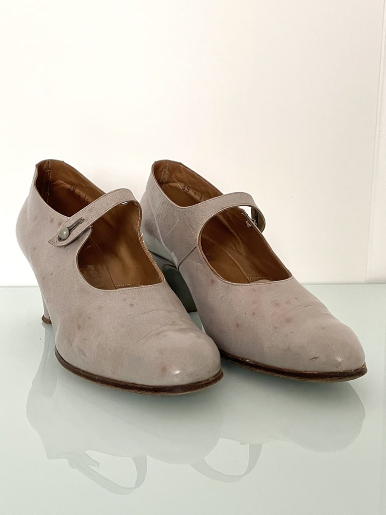 escarpins-anciens-belle-epoque-mode-femme-1920-1910-cuir-taupe-chaussures-anciennes-antiquite-brocante