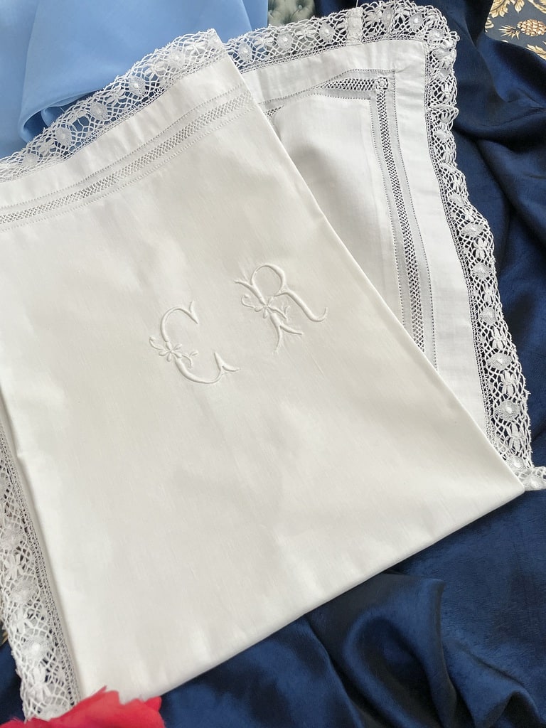 taie-d-oreiller-ancienne-linge-de-maison-blanc-coton-percale-dentelle-fait-main-antiquite-brocante