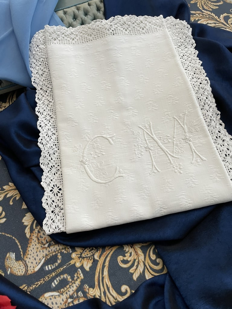 linge-ancien-taie-oreiller-pique-de-coton-gaufre-dentelle-fait-main-antiquite-shabby-chic-blanc-fait-main