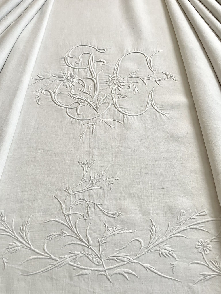 Grand Drap Ancien En Lin Du XIXe - Broderie Main Monogramme CF - TBE 312x226 Cm