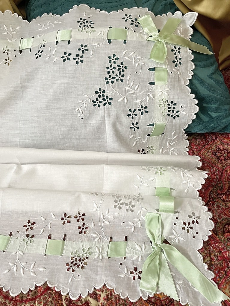 Robe Ancienne Bébé/enfant - Percale De Coton Brodée - Irlande - Début 1900 - Blanc