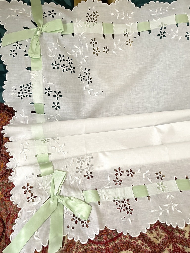 Ancienne robe bébé coton blanc - France