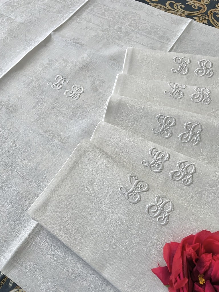 linge-ancien-brode-main-art-de-la-table-lin-damasse-chiffre-monogramme-initiale-decor-floral-antiquite-brocante-vente-achat-