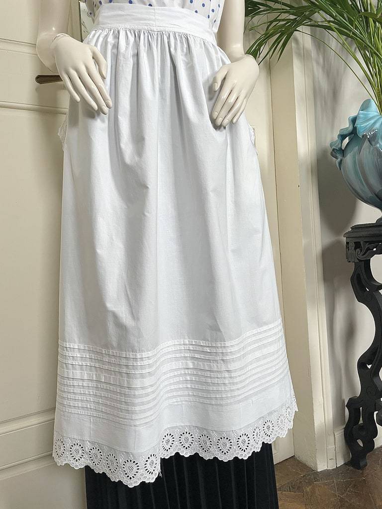 tablier percale coton fin dentelle broderie anglaise linge doffice ancien soubrette service diner table servante broderie fait main antiquite brocante vente achat