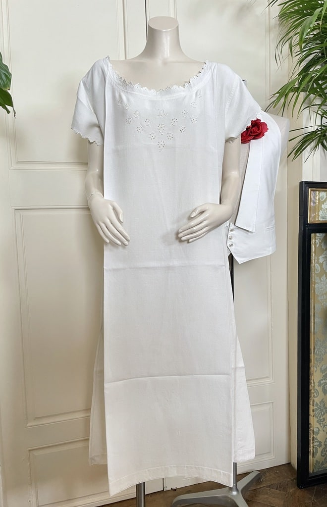 ancienne-chemise-de-jour-pour-femme-linge-de-nuit-ancien-liquette-lin-broderie-fait-main-antiquite-brocante
