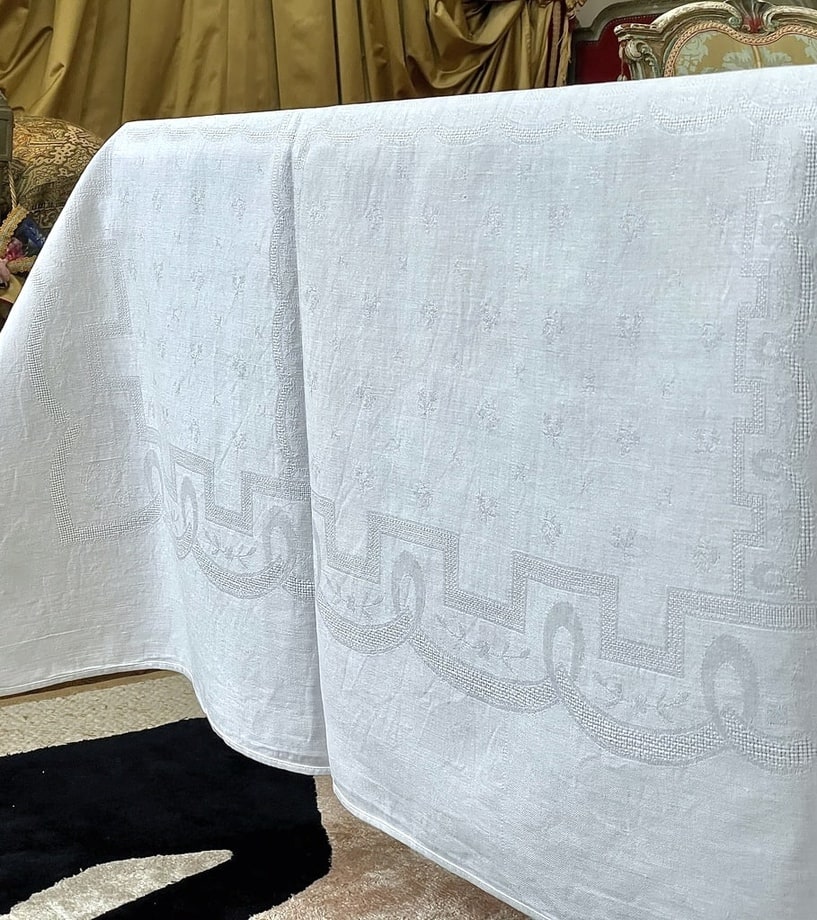 nappe-ancienne-art-de-la-table-linge-ancien-damas-de-lin-damasse-chic-diner-brocante-shabby