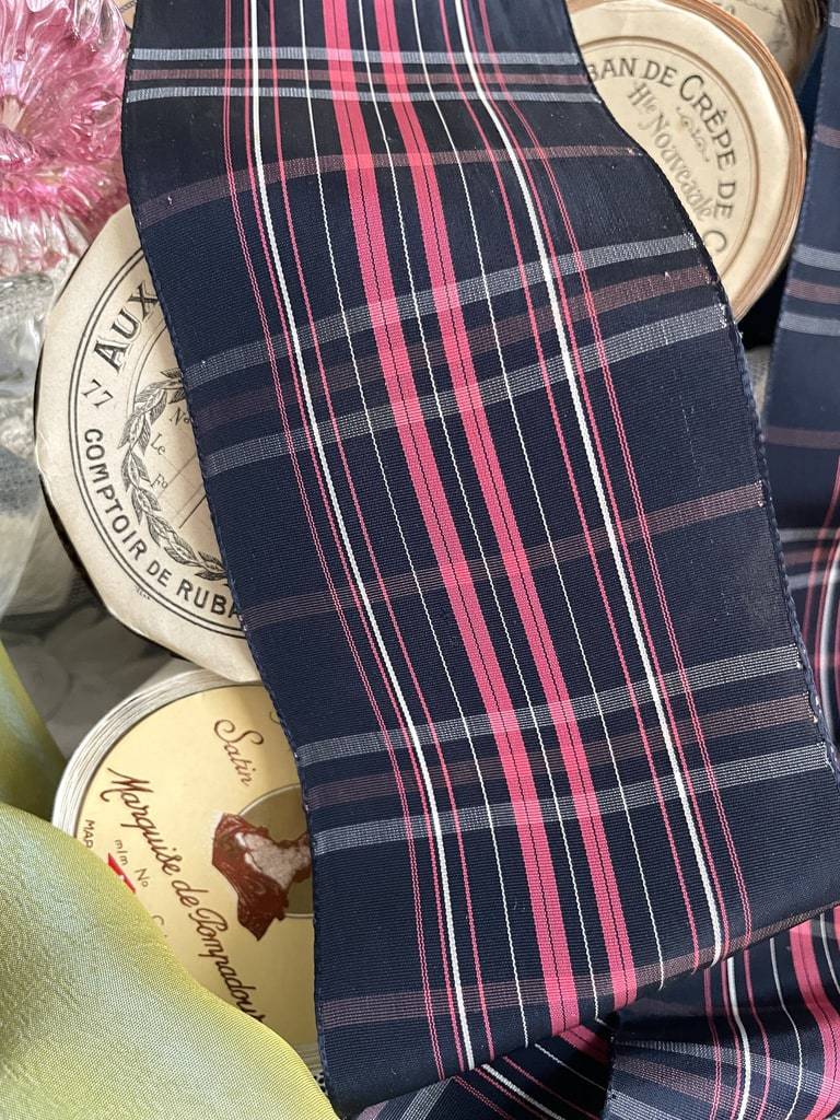 ruban ancien ecossais soie mercerie ancienne couture confection poupees rubanerie antiquite brocante