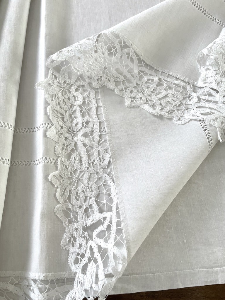 linge-de-lit-ancien-brode-main-dentelle-coton-metis-lin-parure-antiquite-brocante