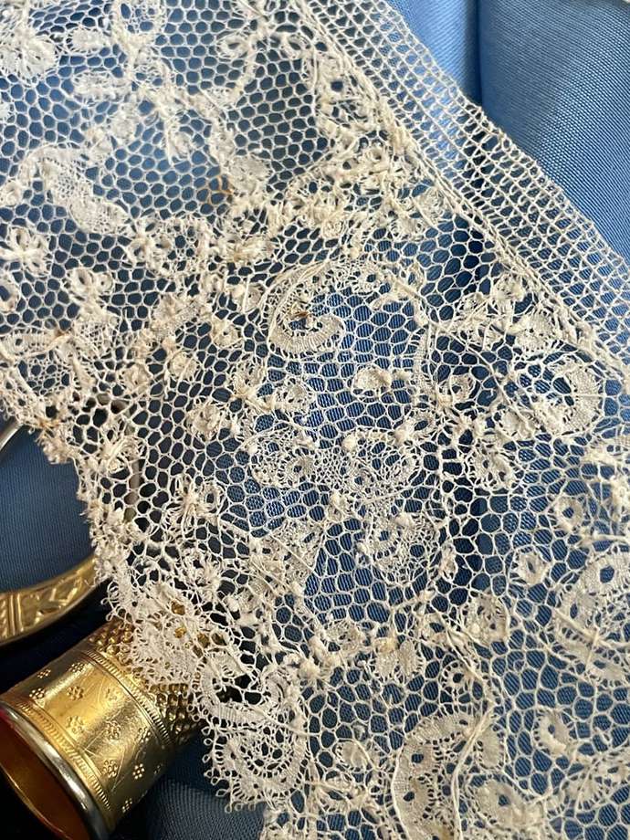 dentelle-ancienne-flamande-flandres-fuseaux-antiquite-brocante