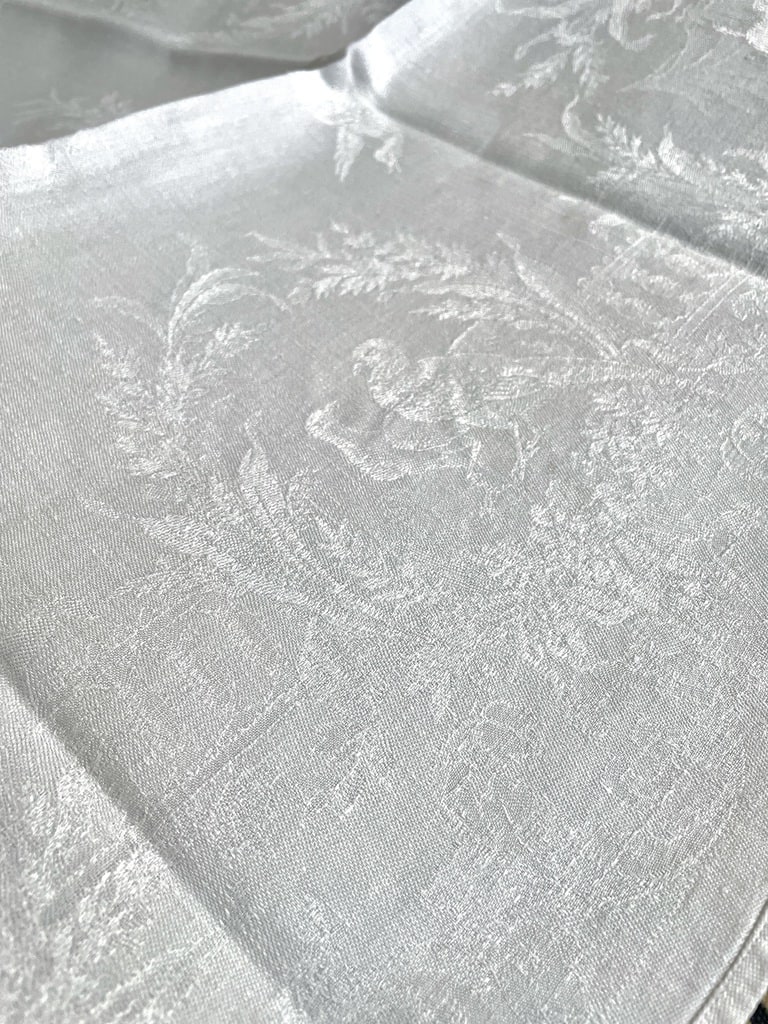 linge-de-table-ancien-decor-chasse-a-courre-gibier-terre-eau-meute-chiens-venerie-cor-tradition-antiquite-brocante