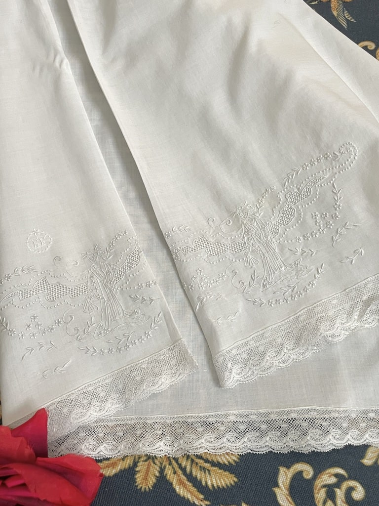 culotte-ancienne-fil-lin-broderie-blanche-trousseau-de-mariage-linge-ancien-dentelle-antiquite-brocante
