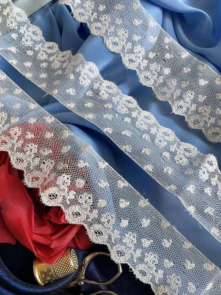 dentelle-ancienne-malines-flandre-fuseaux-points-d-esprit-volant-bordure-fichu-arlesienne-antiquite-brocante