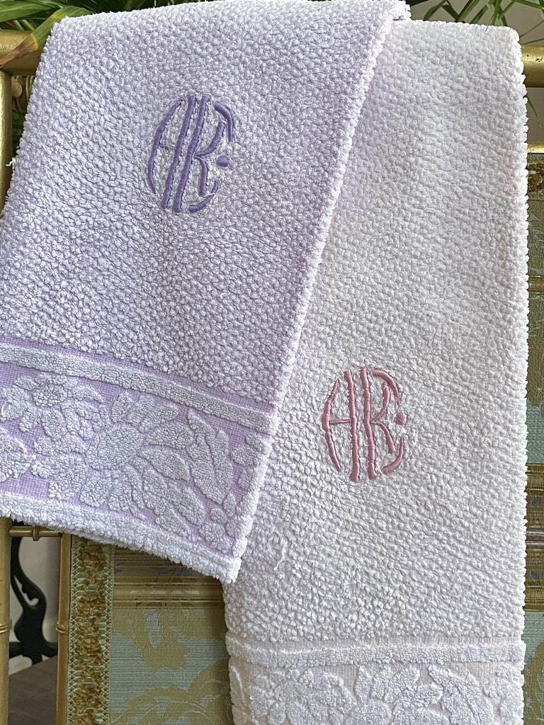 serviettes-de-toilette-anciennes-eponge-monogramme-bain-linge-ancien-office-essuie-mains-visage-antiquite-brocante