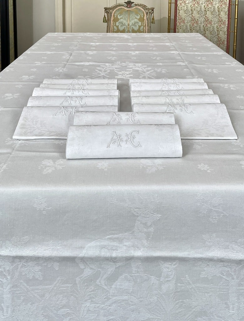 linge-ancien-chasse-a-courre-art-de-la-table-1880-1890-lin-damasse-de-saxe-empire-restauration-consulat-antiquite-brocante-decor-tisse
