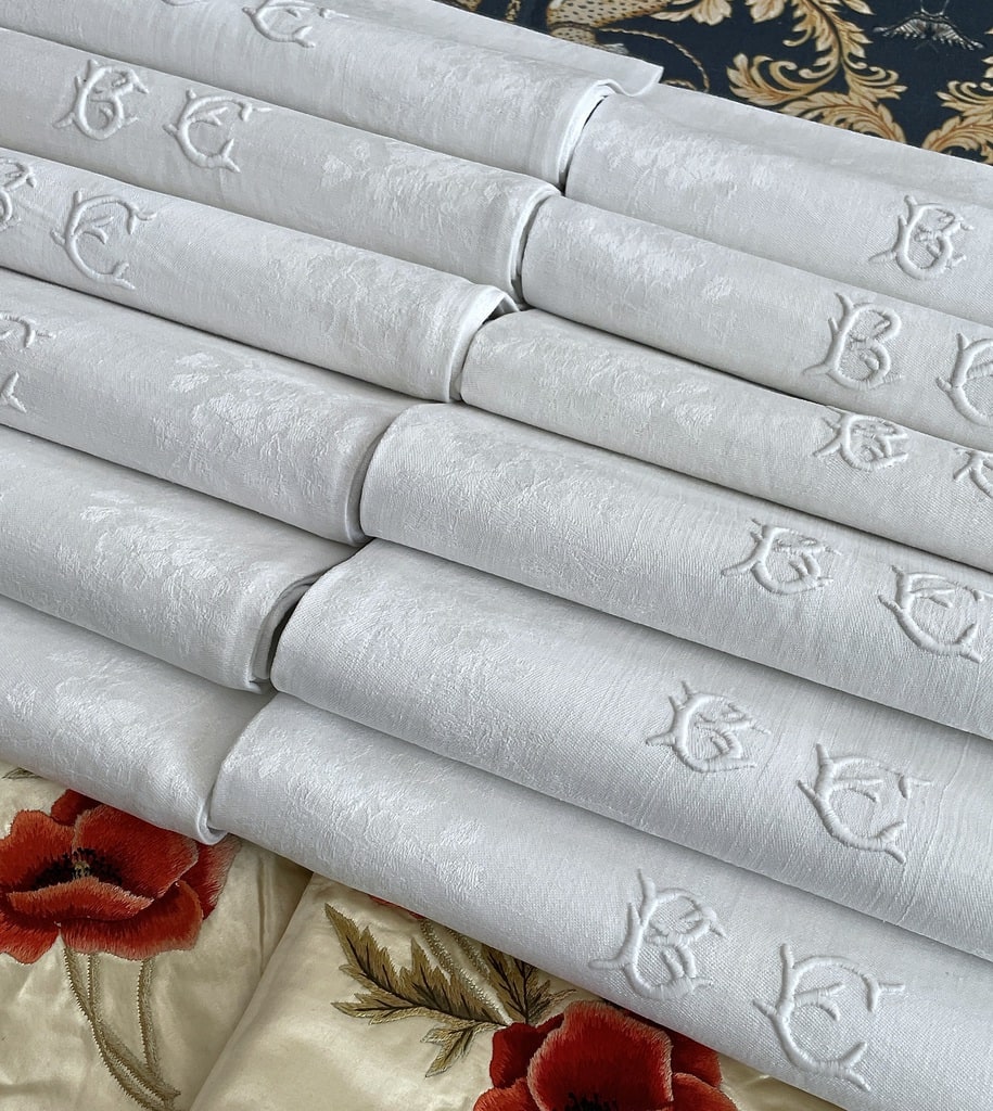art-de-la-table-serviettes-anciennes-linge-ancien-en-lin-damasse-damas-antiquite-brocante-grands-diners