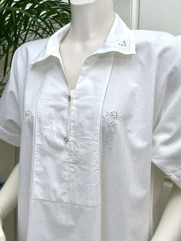 ancienne-chemise-de-nuit-femme-linge-ancien-mode-vintage-antiquite-brocante-coton-blanc-grand-mere