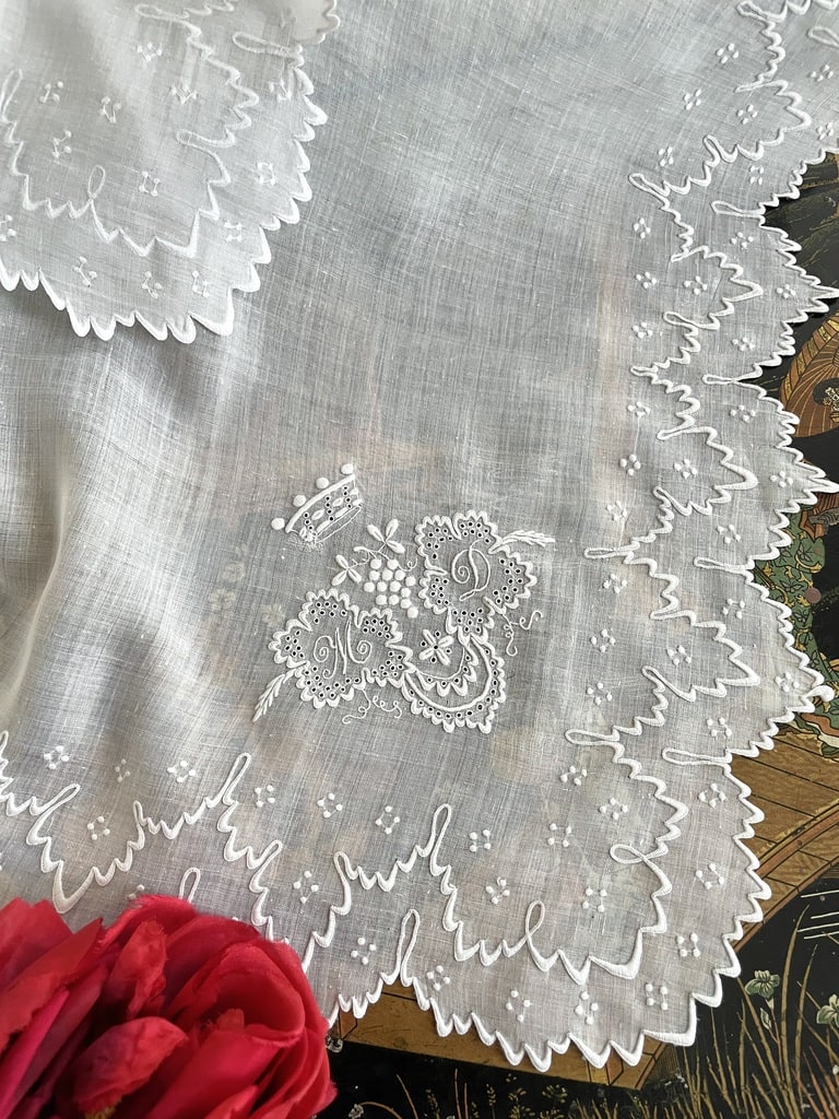 mouchoir de mariage ancien linon brode main couronne comtale batiste feston initiales 1880 linge ancien antiquite brocante