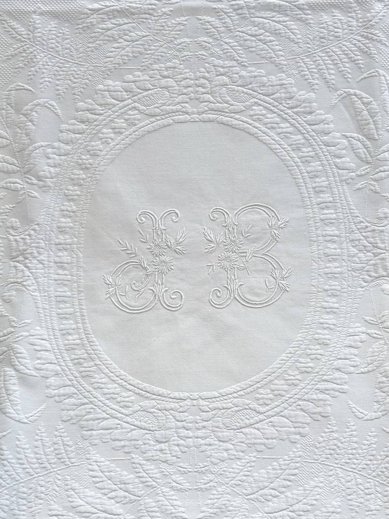 couverture-pique-coton-blanc-gaufre-linge-trousseau-ancien