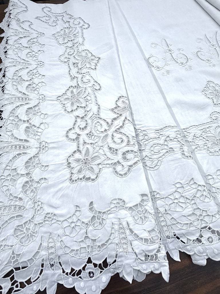 linge-ancien-drap-fil-de-lin-brode-richelier-renaissance-