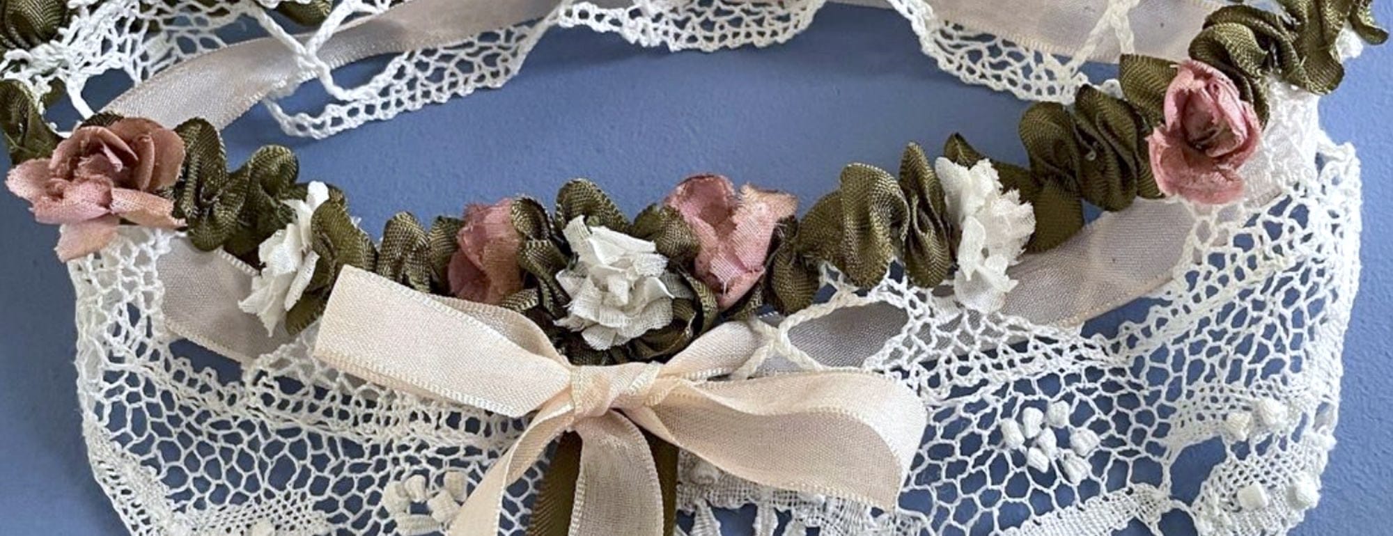 linge ancien devantier pochette mouchoir cols manches dentelle