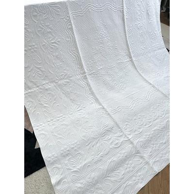 linge-ancien-blanc-de-maison-dessus-de-lit-couverture-ancienne-coton-marseillais-marseille-arles-provence-chambre-antiquite-brocante