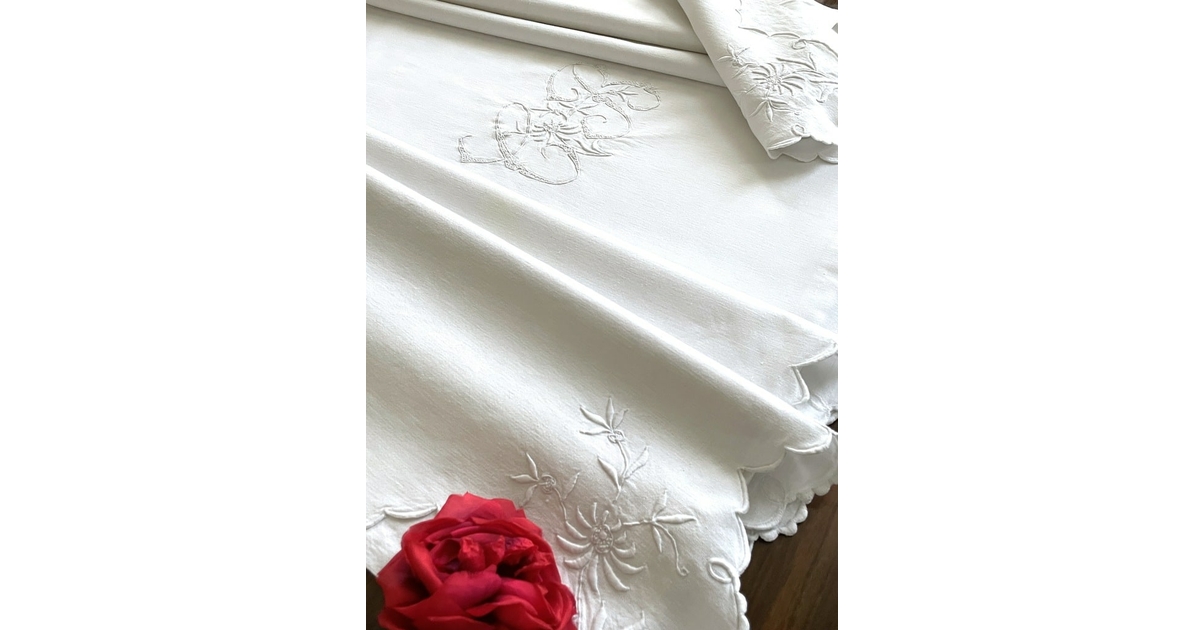Ancien drap en métis monogrammé - Linge de maison