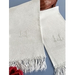 seviette-invite-toilette-eponge-nid-d-abeille-linge-ancien-monogramme