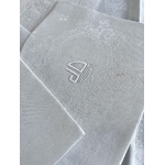 monogramme-broderie-blanche-linge-ancien-art-de-la-table-lin-coton-metis