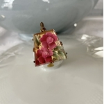 broche-art-deco-lucite-rose-bijoux-fantaisie-ancien