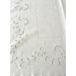 linge-ancien-lin-draps-taies-oreiller-traversin-couvertures-piquees-antiquite-brocante-shabby
