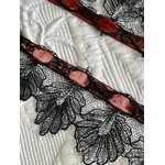 dentelle-ancienne-chantilly-arles-costume-arlesienne-fichu-chale-jupe-antiquite-linge-ancien-mercerie