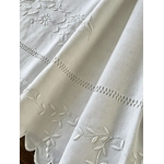 Drap brodé à monogramme Art Déco en lin blanc métis blanc, vers 1930 - France