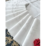 linge-ancien-art-de-la-table-serviettes-en-damas-de-lin-monogramme-brode-main-plumetis-initiales-lc-antiquite