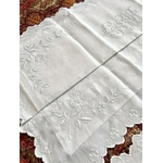 linge-ancien-taies-oreiller-traversin-draps-dessus-de-lit-couvertures-piquees-indiennes-antiquite