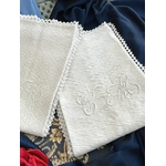 linge-de-lit-ancien-taies-draps-couvertures-boutis-dessus-de-lit-pique-marseillais-provencal-antiquite-brocante
