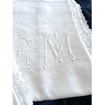 paire-taies-oreiller-pique-de-coton-broderie-blanche-brodees-main-antiquite-brocante-linge-ancien
