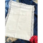 linge-ancien-lit-taie-d-oreiller-coton-percale-dentelle-monogramme-gr-broderie-blanche