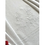 linge-ancien-drap-en-lin-jours-venises-riviere-fil-tires-broderie-blanche-fait-main-monogramme-c-r-marguerites