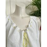 chemise-de-jour-ancienne-en-fil-de-lin-et-ruban-de-soie-anis-mode-femme-epoque-napoleon-empire-louis-philippe-antiquite-shabby