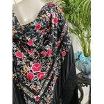 châle-ancien-soie-manille-canton-noir-roses-franges-piano-linge-ancien-broderie-19eme-art-deco-antiquite-brocante