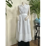 linge-ancien-office-femme-de-chambre-servante-serveuse-tablier-brode-main-broderie-anglaise-antiquite-shabby-chic-service-a-table