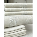 linge-de-table-ancien-nappes-serviettes-surnappes-napperons-chemins-de-table-lin-damasse-brode-main-monogrammes-antiquite-brocante