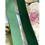 ruban-ancien-velours-de-soie-vert-empire-confection-robe-poupee-costume-epoque-couture-mercerie-ancienne-antiquite