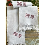 serviettes-nid-d-abeille-anciennes-linge-de-bain-monogramme-rouge-blanches-toilette-bain-vintage-antiquite-brocante