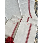 torchons-anciens-brodes-main-lin-ecru-rouge-monogramme-linge-ancien-cuisine-office-antiquite-brocante-armoire-chateau-maison-hote-antiquite-brocante-vintage