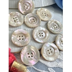 boutons-anciens-nacre-couture-mode-création-vintage-vestiaire-antiquite-brocante-mercerie-ancienne